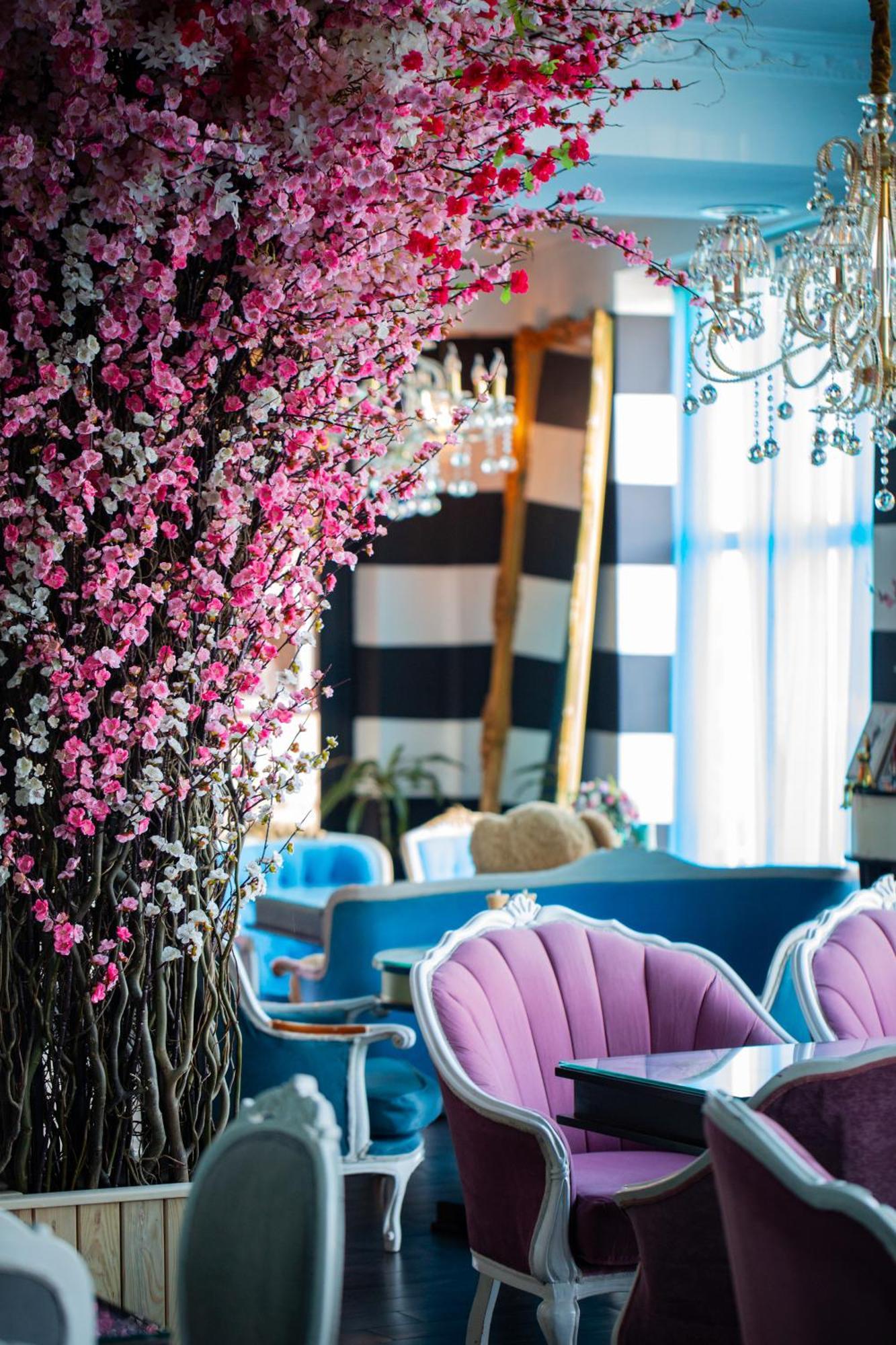 River Side Hotel Тбилиси Екстериор снимка Interior of the restaurant